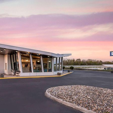 Days Inn By Wyndham Wrightstown Mcguire Afb Bordentown Εξωτερικό φωτογραφία