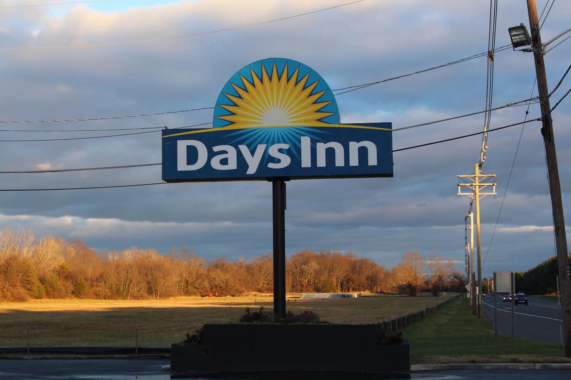 Days Inn By Wyndham Wrightstown Mcguire Afb Bordentown Εξωτερικό φωτογραφία
