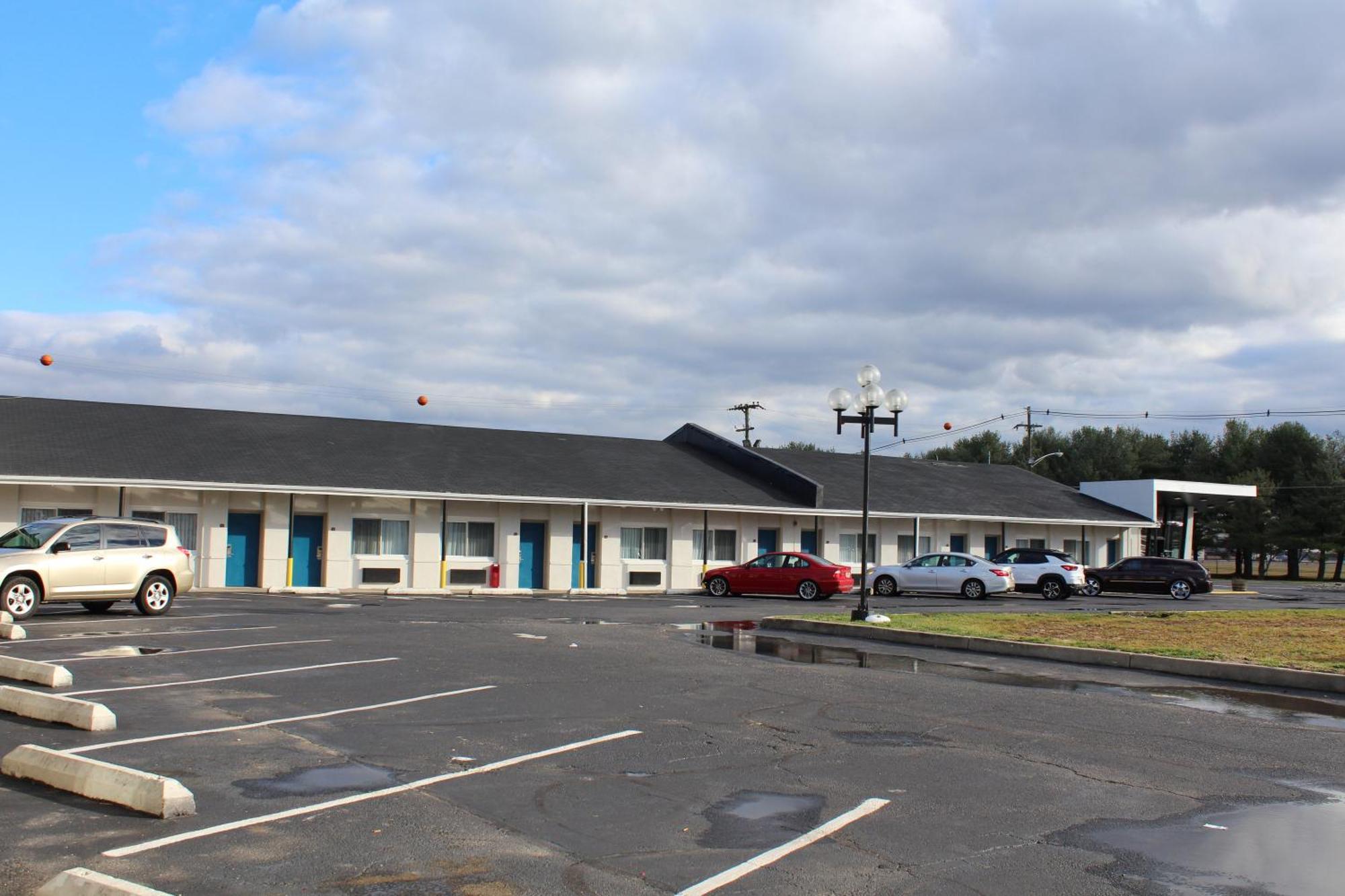 Days Inn By Wyndham Wrightstown Mcguire Afb Bordentown Εξωτερικό φωτογραφία