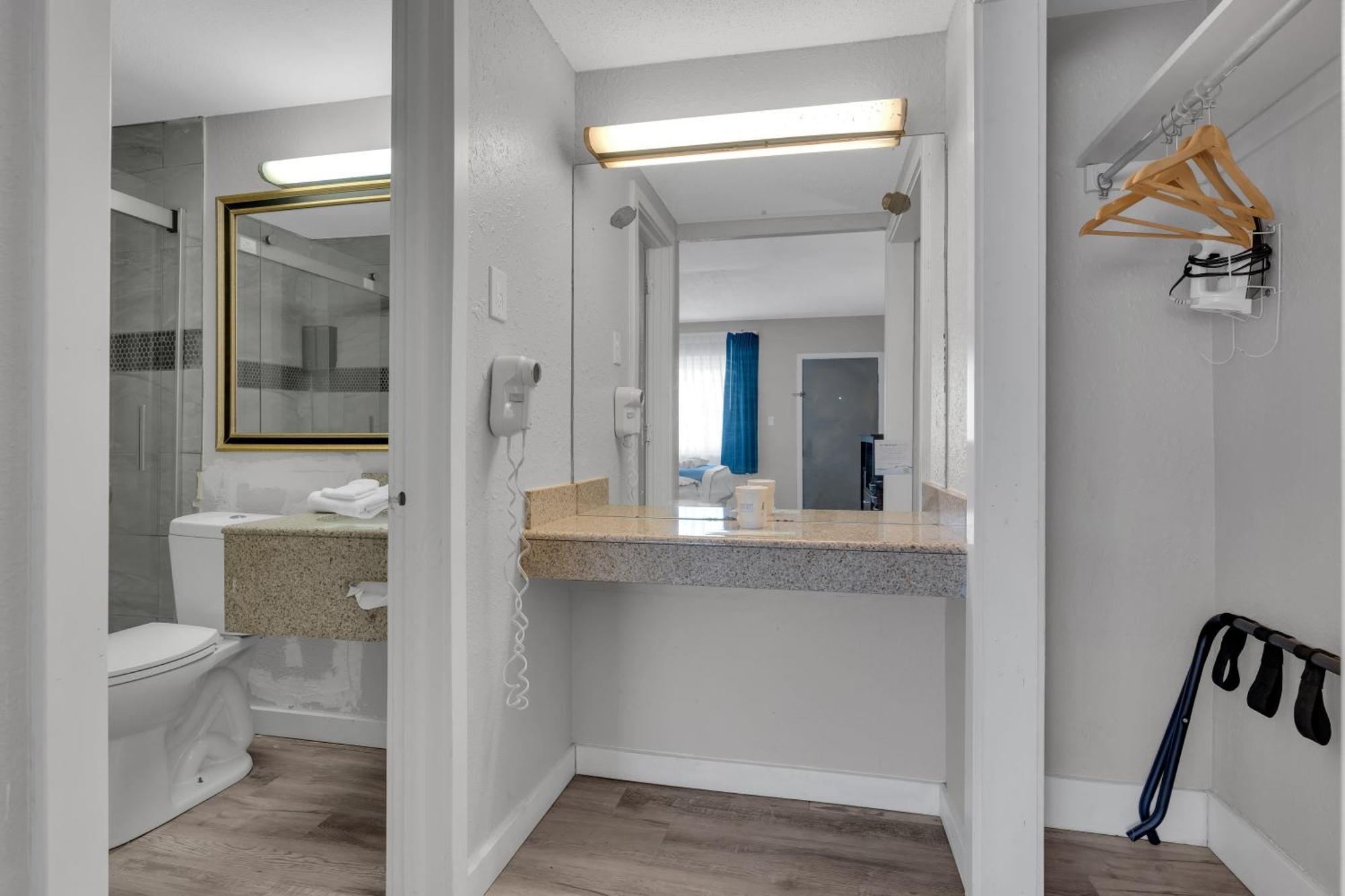 Days Inn By Wyndham Wrightstown Mcguire Afb Bordentown Εξωτερικό φωτογραφία