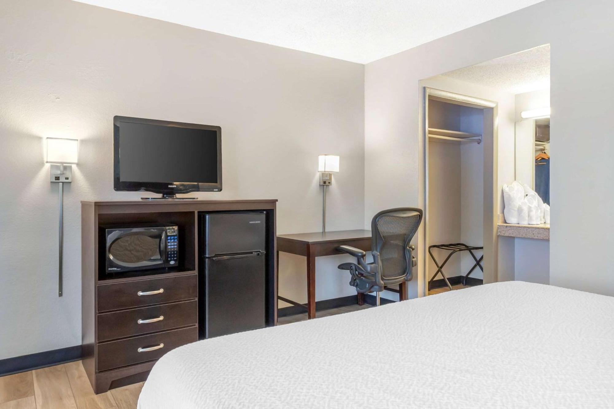 Days Inn By Wyndham Wrightstown Mcguire Afb Bordentown Εξωτερικό φωτογραφία
