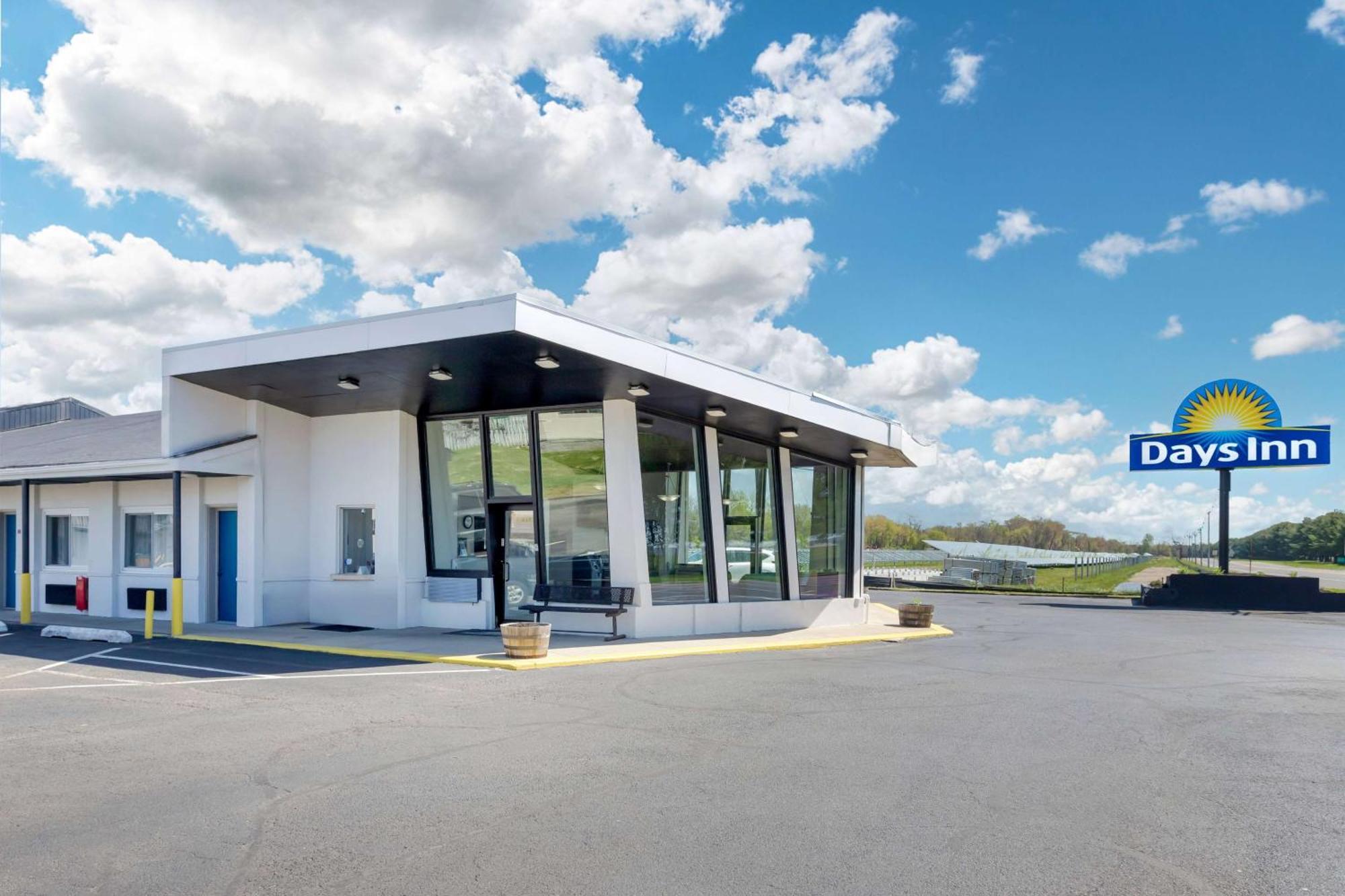 Days Inn By Wyndham Wrightstown Mcguire Afb Bordentown Εξωτερικό φωτογραφία