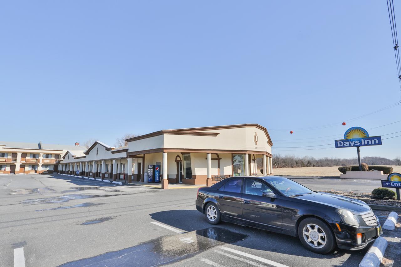 Days Inn By Wyndham Wrightstown Mcguire Afb Bordentown Εξωτερικό φωτογραφία